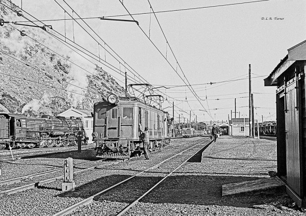 steam & electric locos Paekakariki 1966. DLA Turner