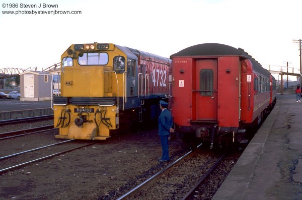 1868 running as AL56095