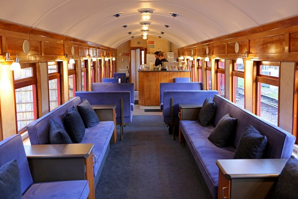 AA1783 Lounge car interior