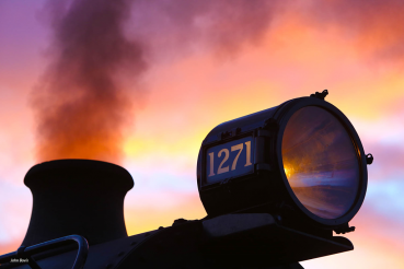 otane-sunset-steam-engine